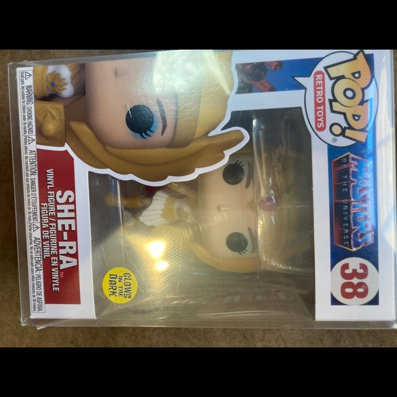 She-ra Funko POP Glow In The Dark GITD New